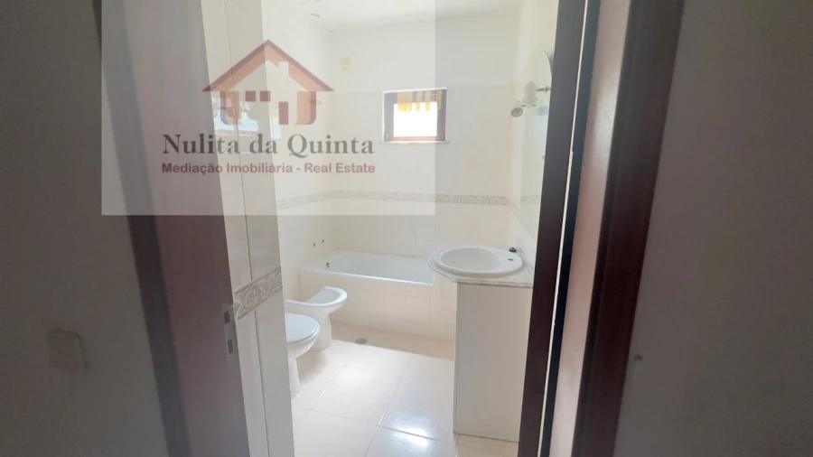 Quinta T4 para Venda em Alcantarilha e Pêra Foto 44