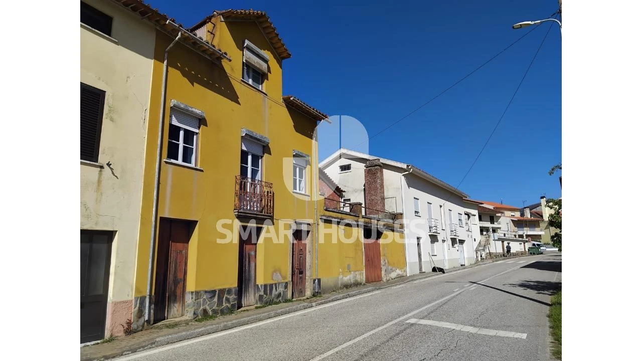 Moradia T4 para Venda em Arganil Foto 2