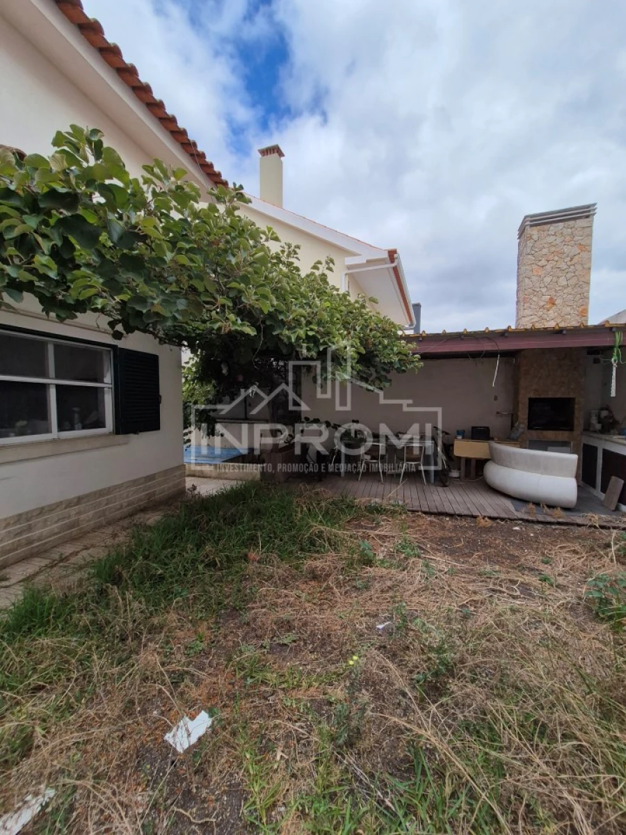 Moradia T5 para Venda em Quinta do Conde Foto 22