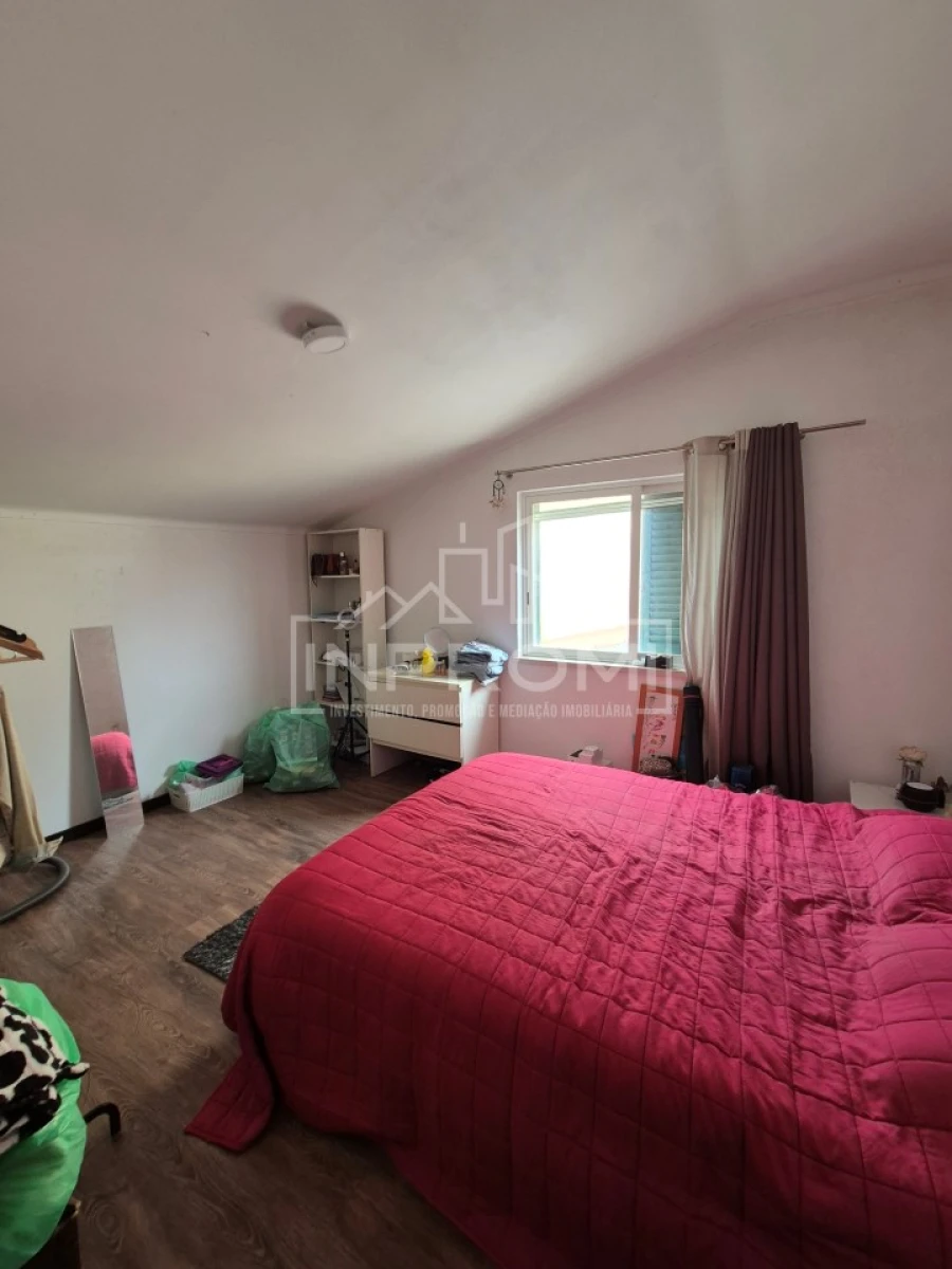 Moradia T5 para Venda em Quinta do Conde Foto 15