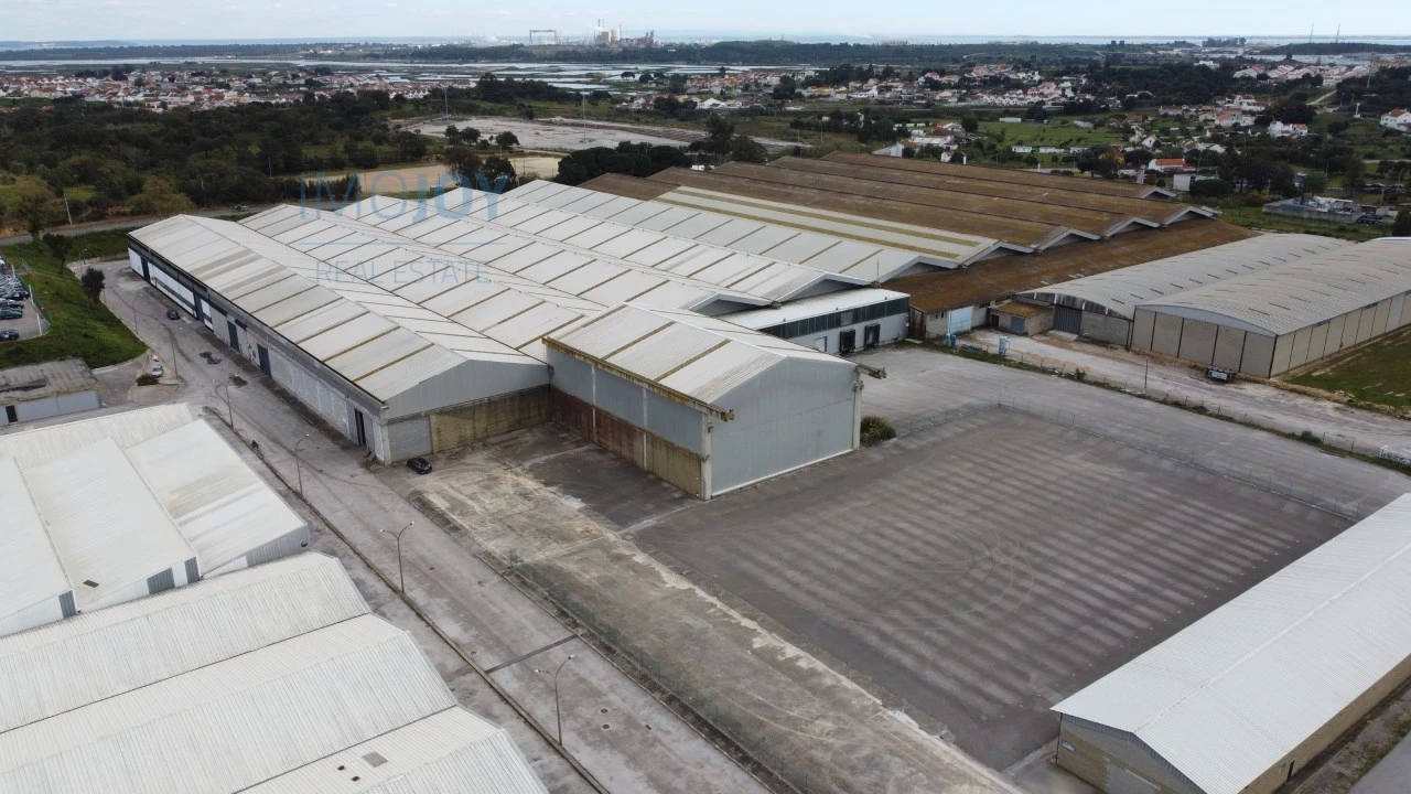 Armazém para Arrendamento em Sado Foto 5