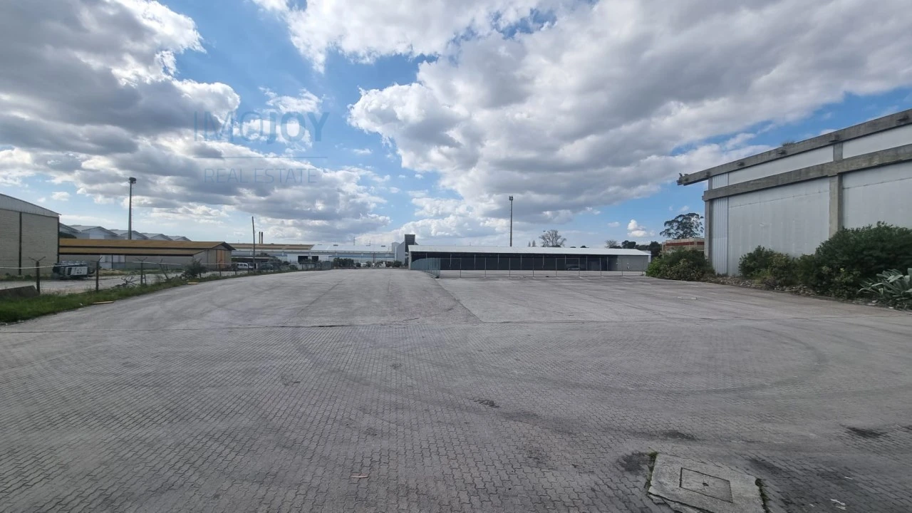 Armazém para Arrendamento em Sado Foto 16