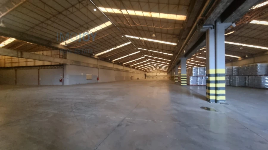 Armazém para Arrendamento em Sado Foto 9