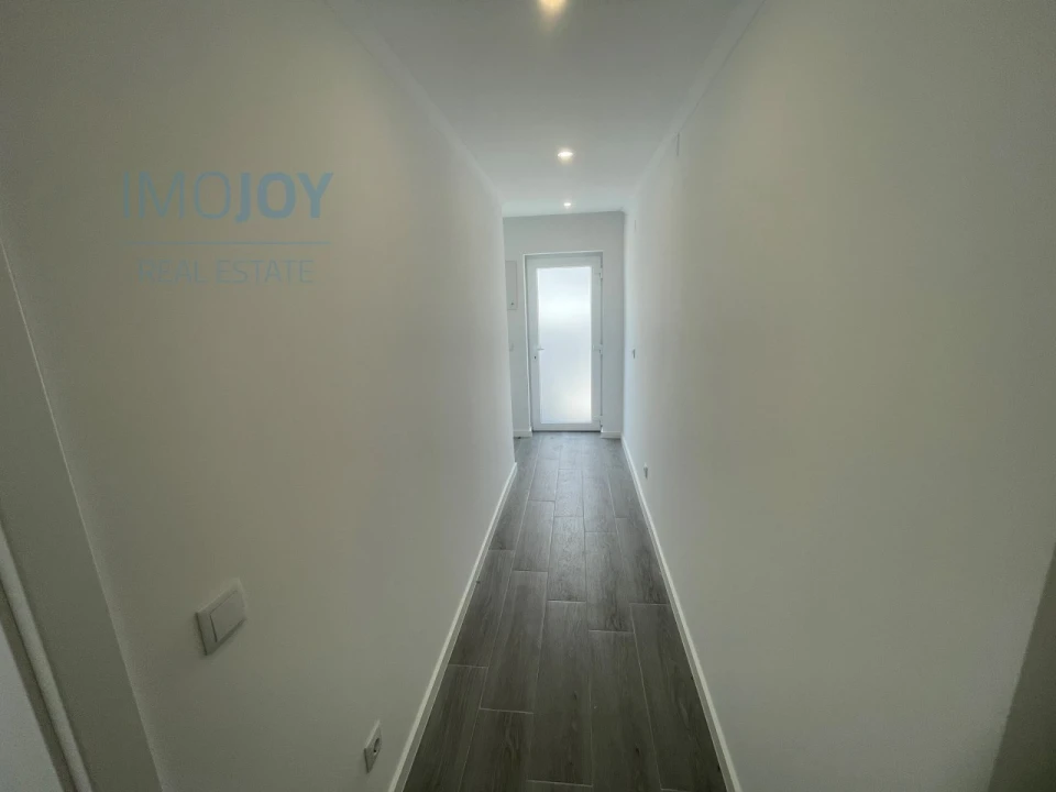 Moradia T7 para Venda em Carnaxide e Queijas Foto 7