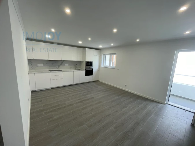 Moradia T7 para Venda em Carnaxide e Queijas Foto 2