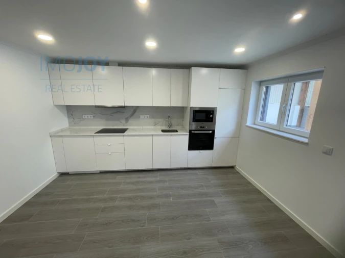 Moradia T7 para Venda em Carnaxide e Queijas Foto 5