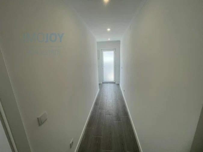 Moradia T7 para Venda em Carnaxide e Queijas Foto 7