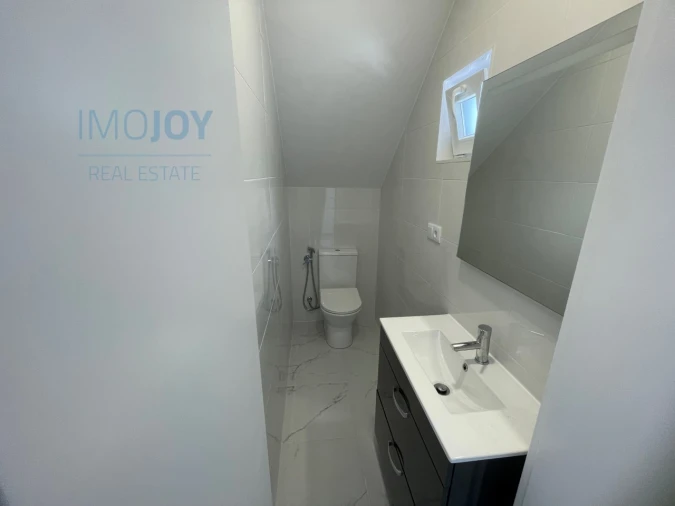 Moradia T7 para Venda em Carnaxide e Queijas Foto 8