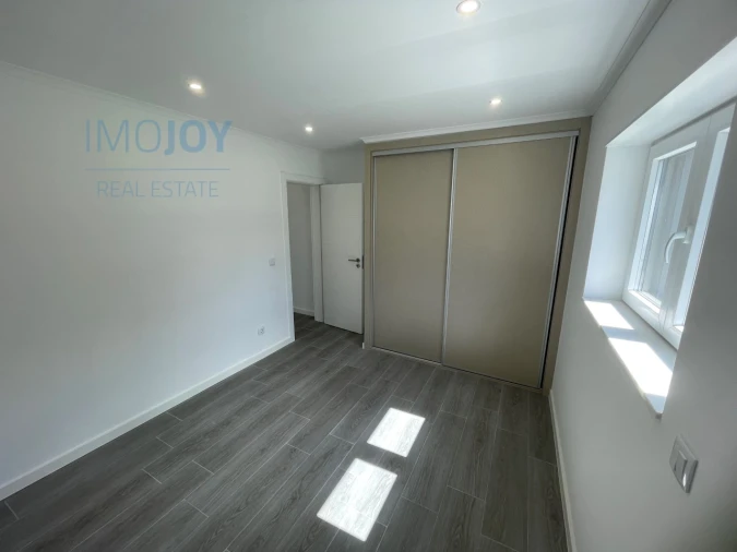 Moradia T7 para Venda em Carnaxide e Queijas Foto 13