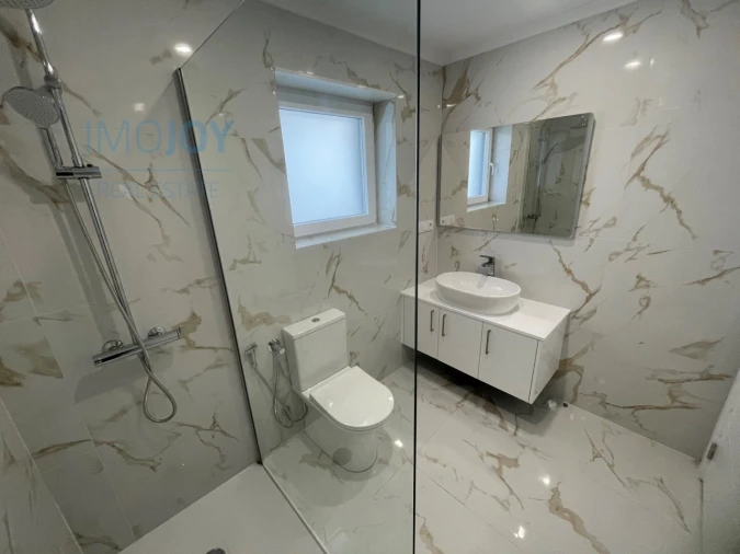 Moradia T7 para Venda em Carnaxide e Queijas Foto 20