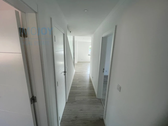 Moradia T7 para Venda em Carnaxide e Queijas Foto 35
