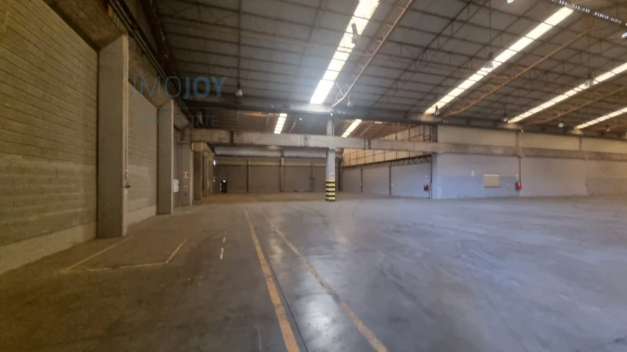 Armazém para Arrendamento em Sado Foto 9