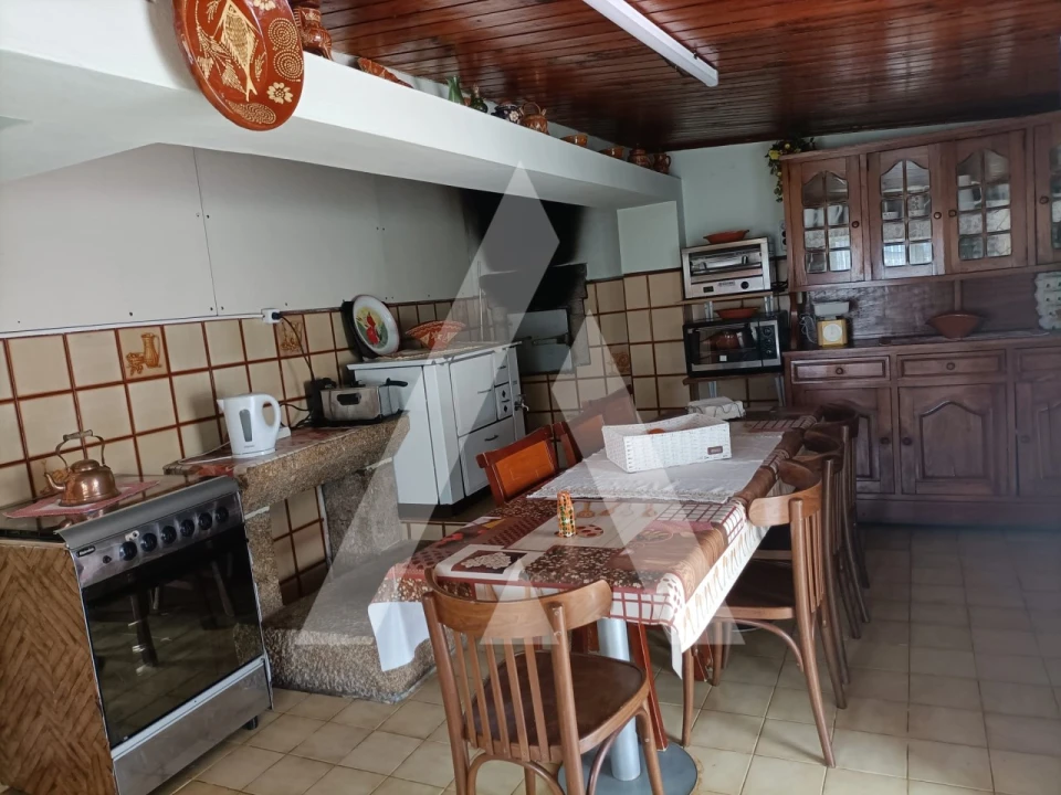 Moradia T3 para Venda em Penafiel Foto 4