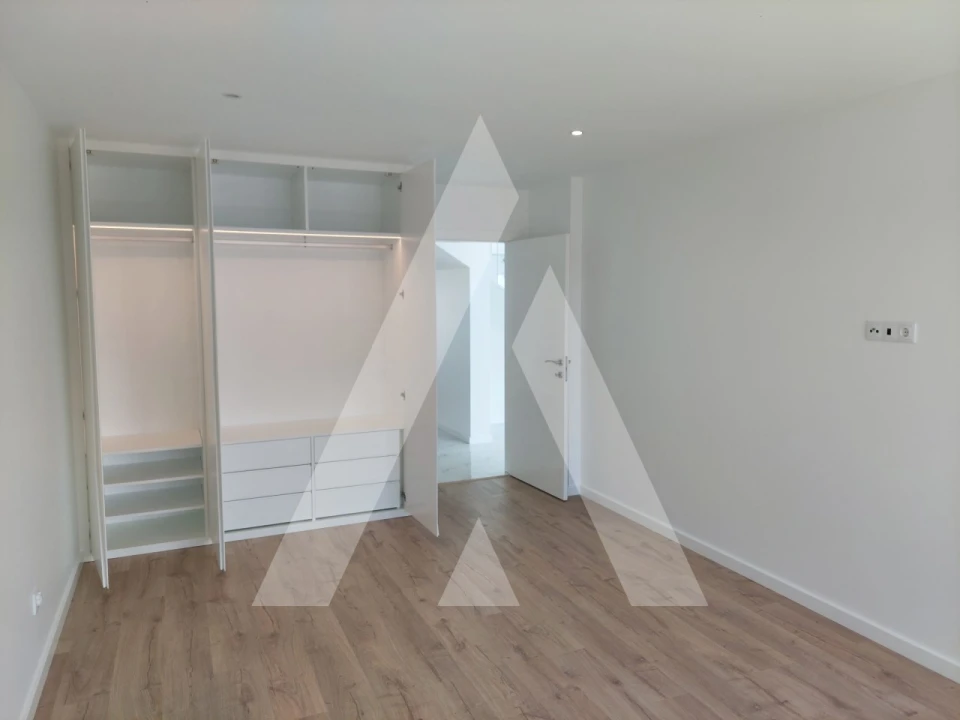 Apartamento T4 para Venda em Montijo e Afonsoeiro Foto 13