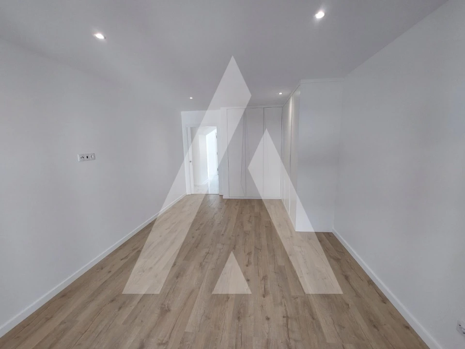 Apartamento T4 para Venda em Montijo e Afonsoeiro Foto 17
