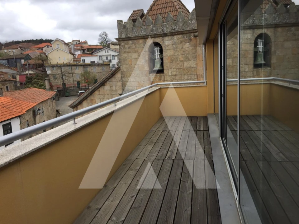 Moradia T5 para Venda em São Cosmado Foto 1