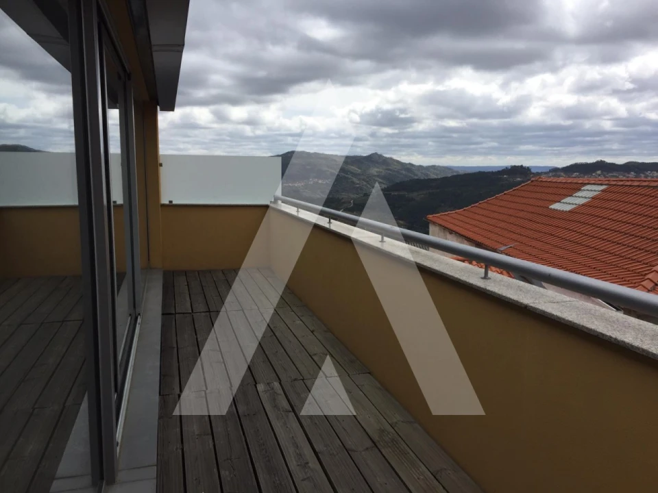 Moradia T5 para Venda em São Cosmado Foto 2