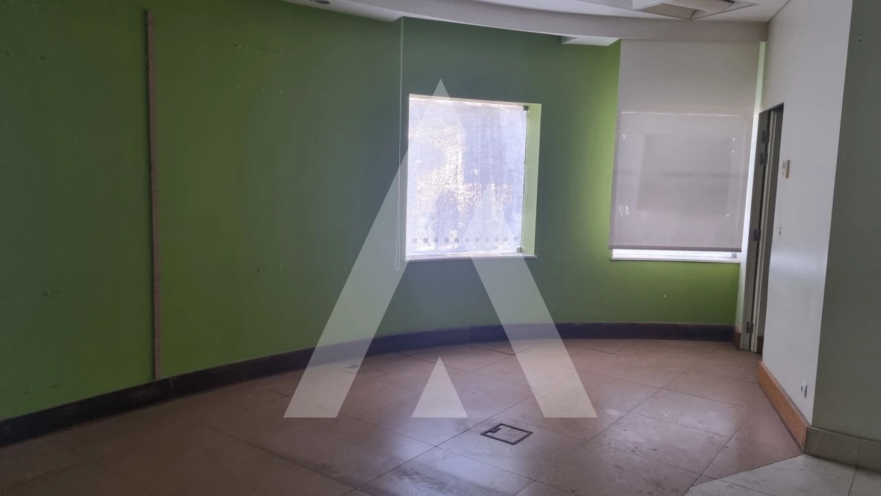 Loja para Venda em Maceira Foto 8