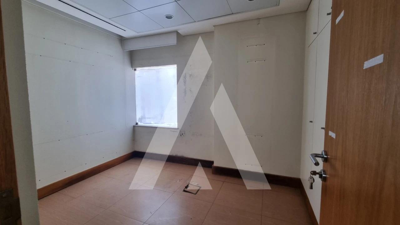 Loja para Venda em Maceira Foto 37