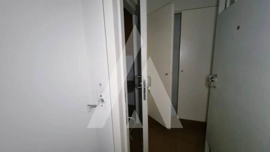 Loja para Venda em Maceira Foto 28