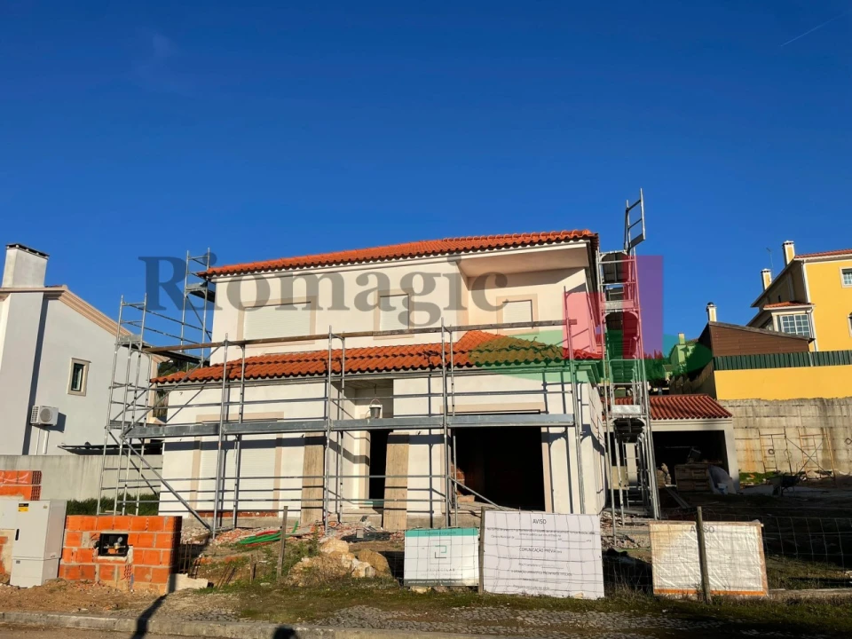 Moradia T4 para Venda em Rio Maior Foto 8
