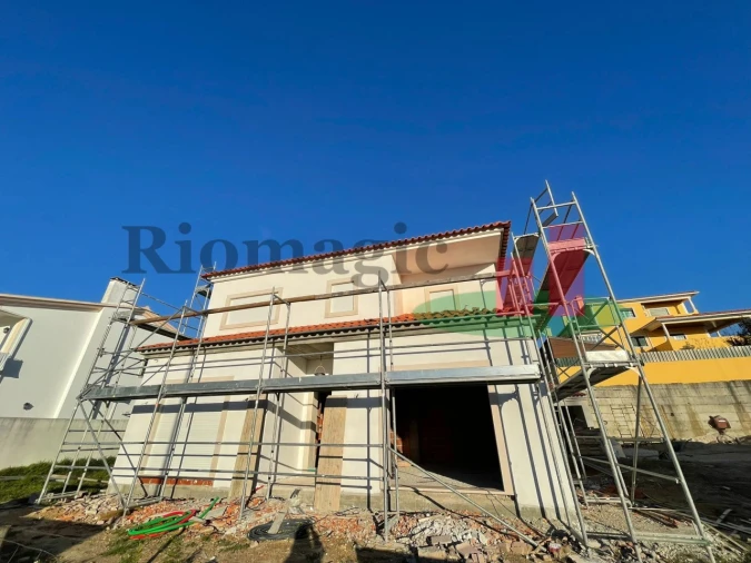 Moradia T4 para Venda em Rio Maior Foto 8