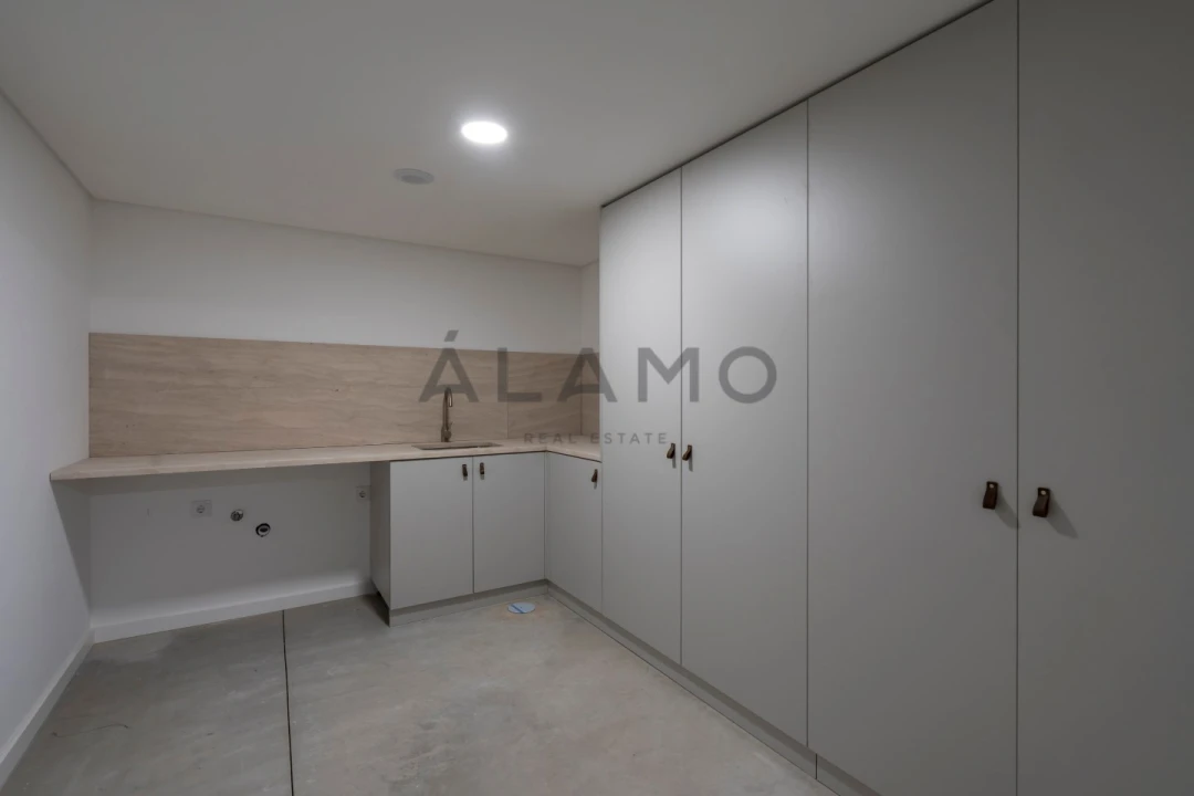 Moradia T4 para Venda em Almancil Foto 24