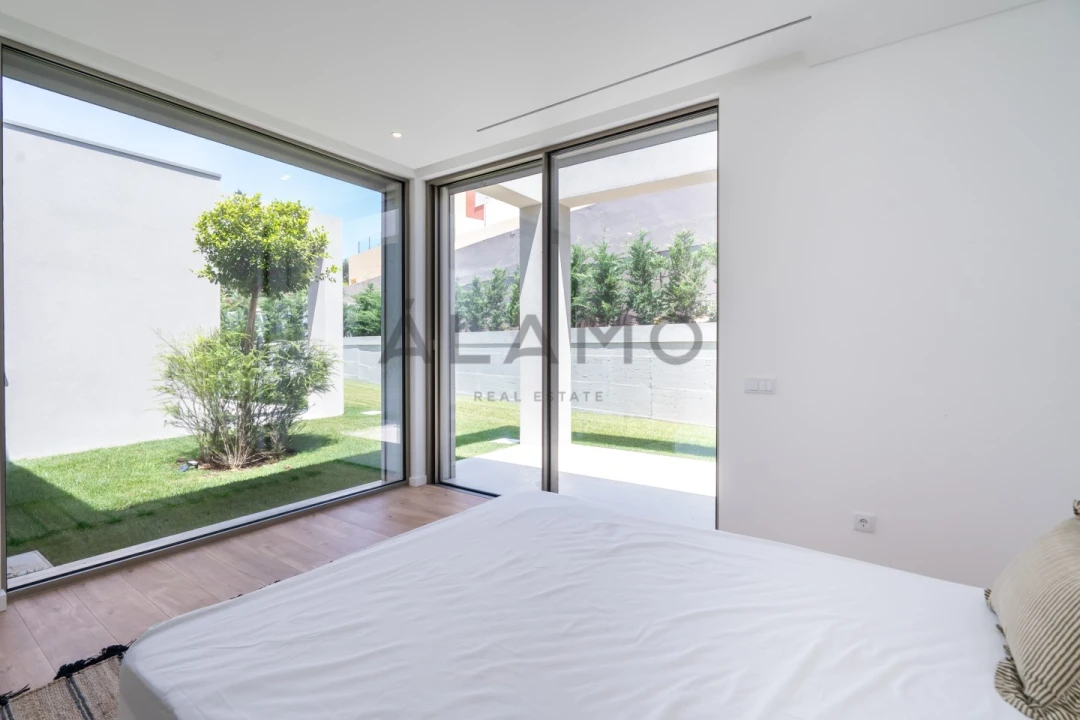 Moradia T4 para Venda em Almancil Foto 15