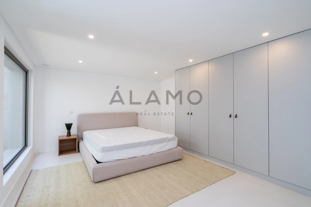 Moradia T4 para Venda em Almancil Foto 20