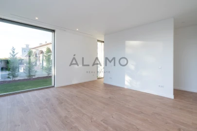 Moradia T4 para Venda em Almancil