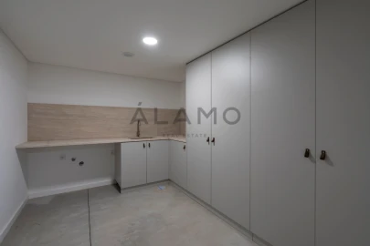 Moradia T4 para Venda em Almancil