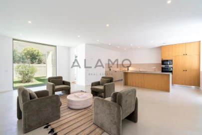 Moradia T4 para Venda em Almancil