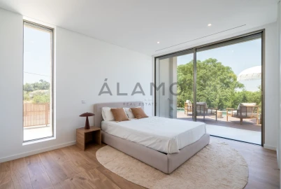 Moradia T4 para Venda em Almancil