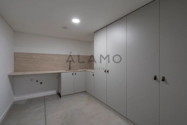 Moradia T4 para Venda em Almancil Foto 24