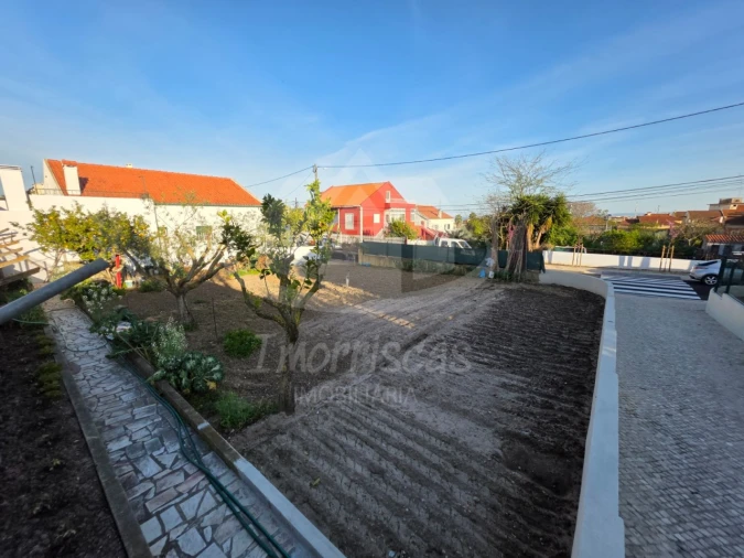 Terreno para Venda em Santa Iria de Azoia, São João da Talha e Bobadela Foto 3