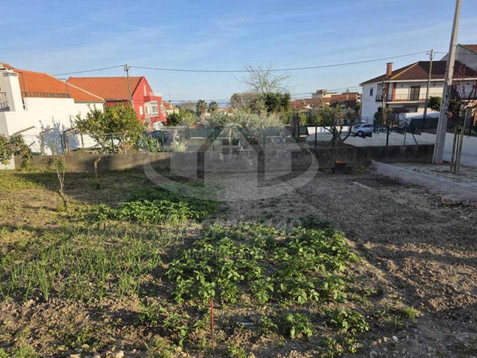 Terreno para Venda em Santa Iria de Azoia, São João da Talha e Bobadela Foto 3