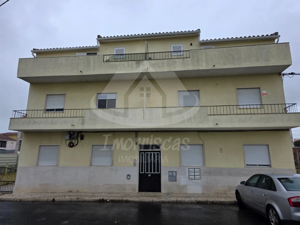 Prédio para Venda em Santa Iria de Azoia, São João da Talha e Bobadela Foto 1