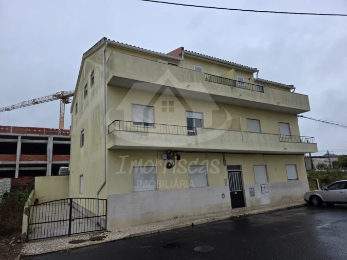 Prédio para Venda em Santa Iria de Azoia, São João da Talha e Bobadela Foto 3