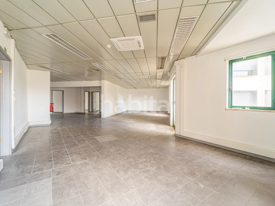 Escritório para Venda em Algés, Linda-A-Velha e Cruz Quebrada-Dafundo Foto 5