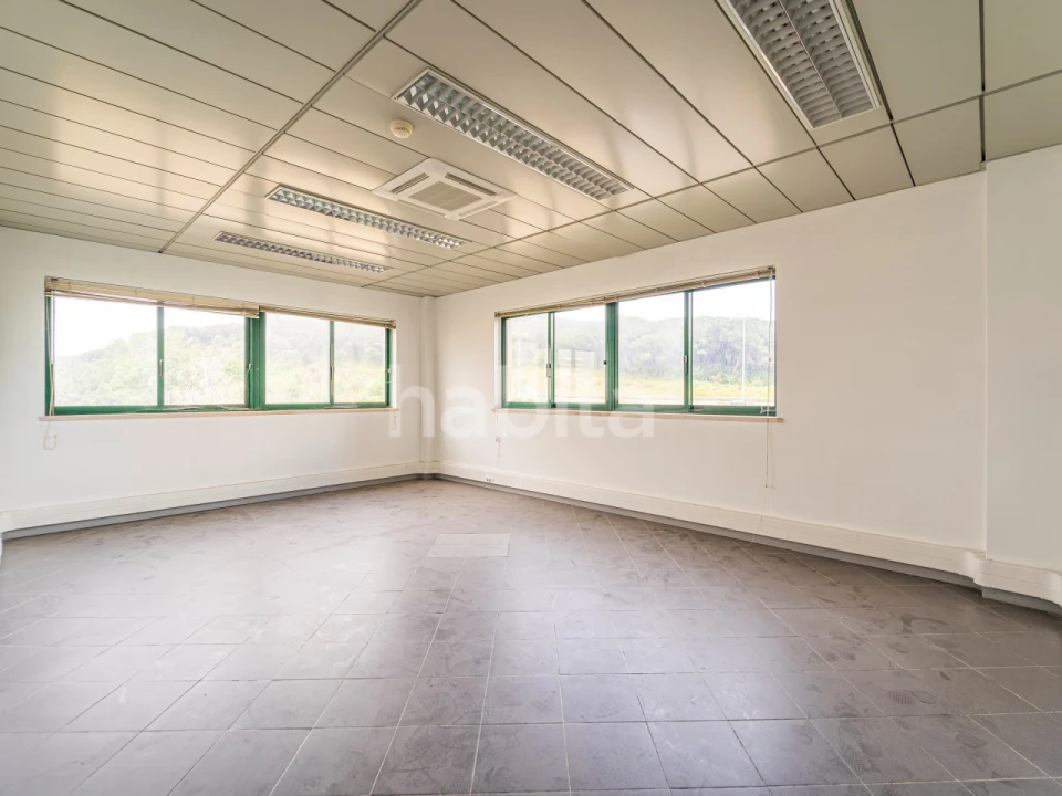 Escritório para Venda em Algés, Linda-A-Velha e Cruz Quebrada-Dafundo Foto 13