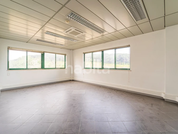 Escritório para Venda em Algés, Linda-A-Velha e Cruz Quebrada-Dafundo Foto 13