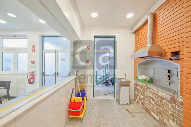 Negócio para Venda em Almeirim Foto 23