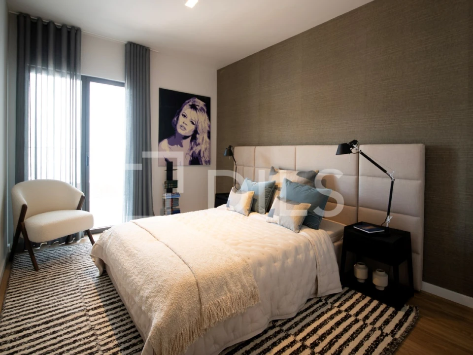 Apartamento T4 para Venda em Santo António dos Cavaleiros e Frielas Foto 15