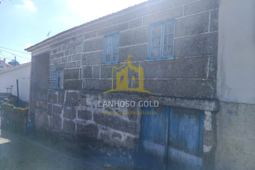 Terreno para Venda em Monte e Queimadela Foto 2