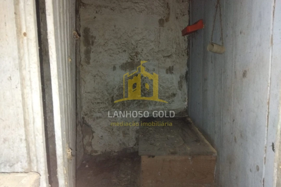 Terreno para Venda em Monte e Queimadela Foto 8