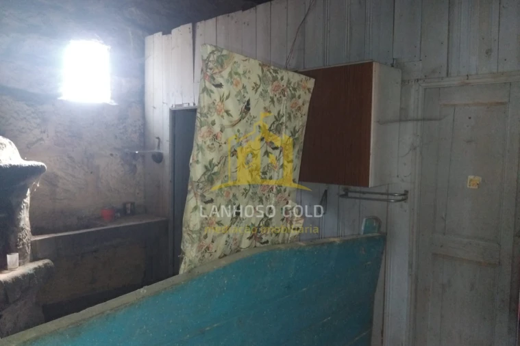 Terreno para Venda em Monte e Queimadela Foto 6