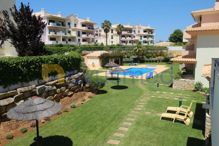 Apartamento T2 para Arrendamento férias em Albufeira e Olhos de Água