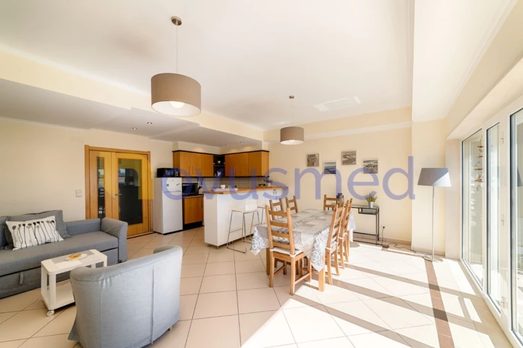 Apartamento T2 para Arrendamento férias em Albufeira e Olhos de Água Foto 6