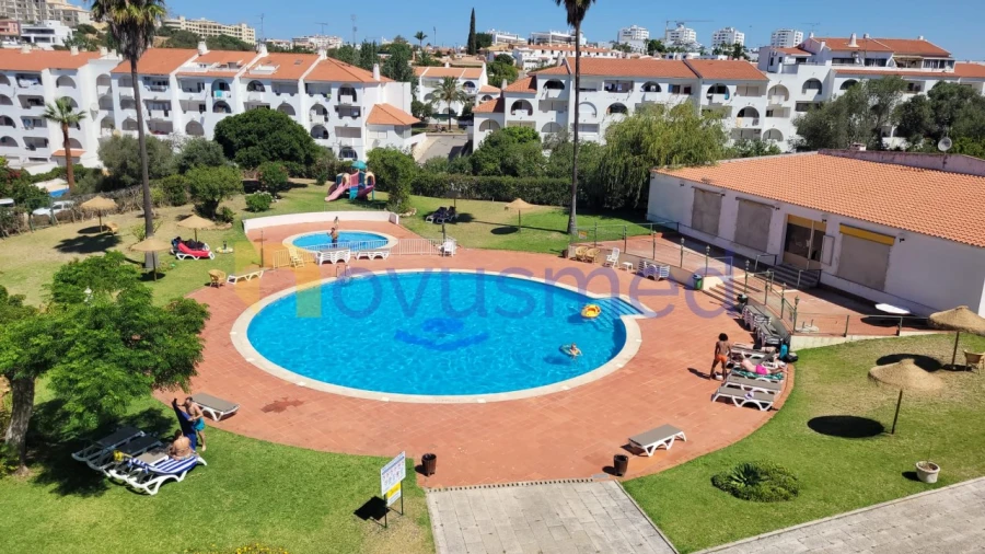 Apartamento T2 para Arrendamento férias em Albufeira e Olhos de Água Foto 1