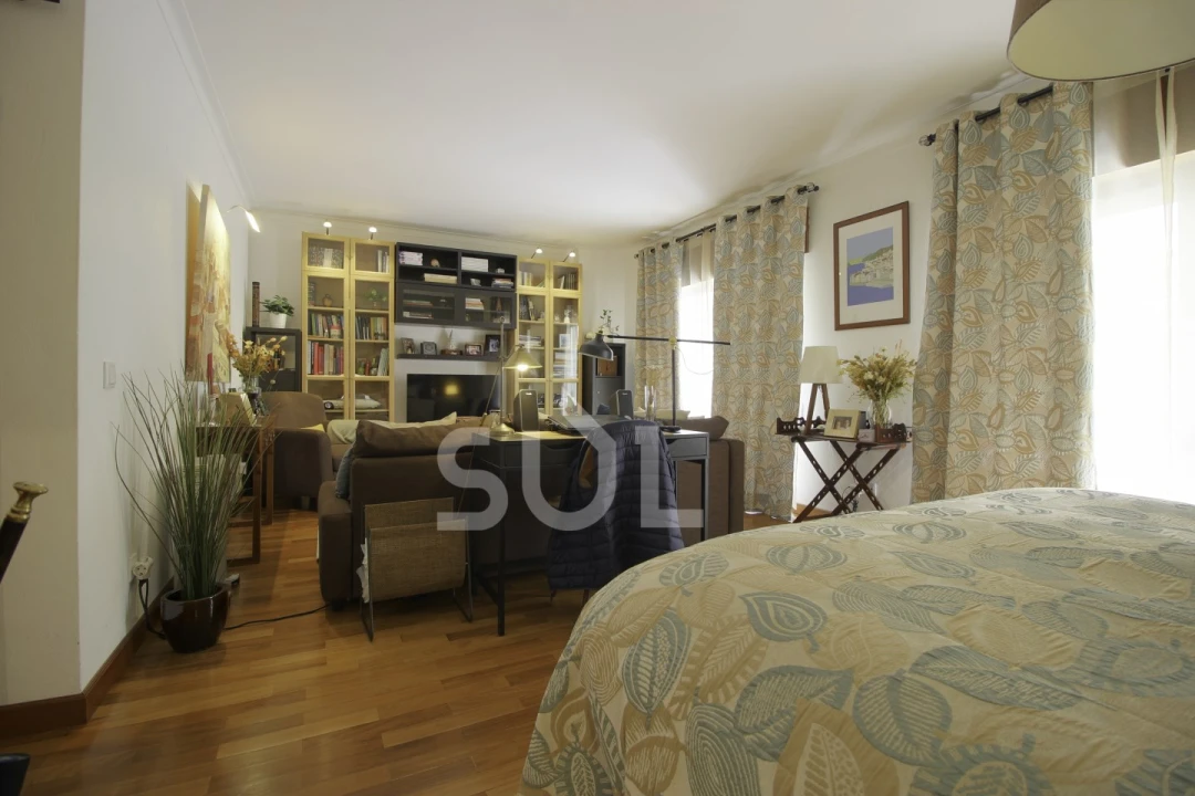 Apartamento T5 para Venda em Portimão Foto 3